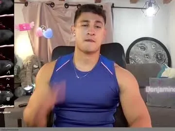 octavarium211 – webcam model profile photo Image 12