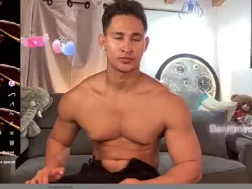 octavarium211 – webcam model profile photo Image 13