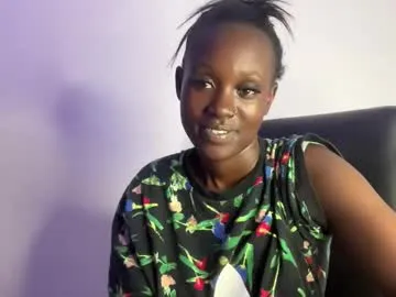 maylin_hornyy19 – webcam model profile photo Image 12