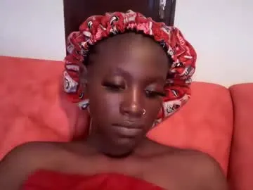 maylin_hornyy19 – webcam model profile photo Image 4