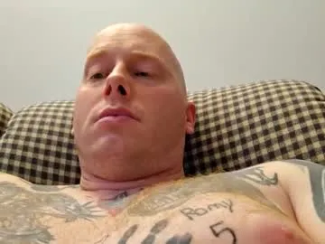 little_effy18_ – webcam model profile photo Image 3