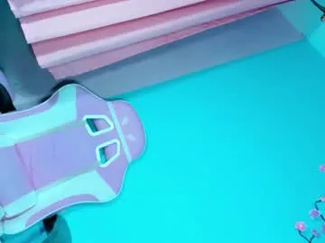 elisonni – webcam model profile photo Image 9