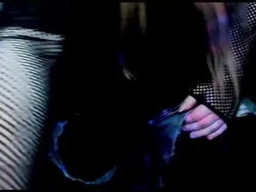 PinkyPai – webcam model profile photo Image 5