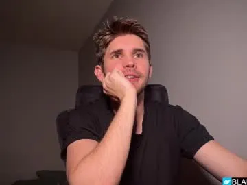 mayadashaaa – webcam model profile photo Image 2