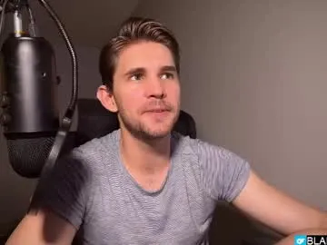 mayadashaaa – webcam model profile photo Image 7