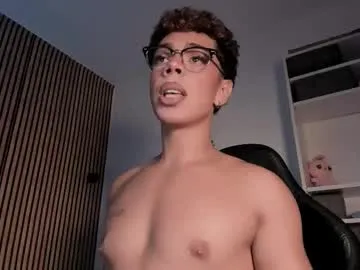 _Abril-Office1 – webcam model profile photo Image 16