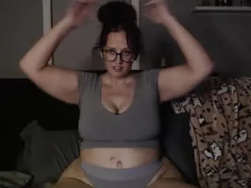 boredbustyhousewife Image 15