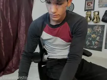 hina_porn – webcam model profile photo Image 10