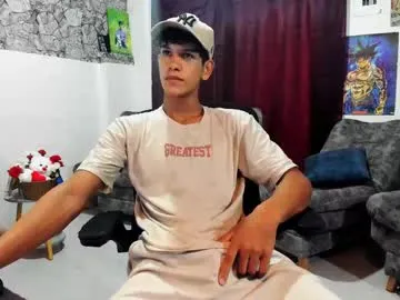 hina_porn – webcam model profile photo Image 3