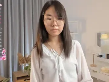 HopeHeaven – webcam model profile photo Image 16