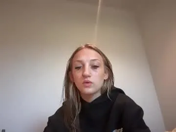 anniie_clarkson – webcam model profile photo Image 15