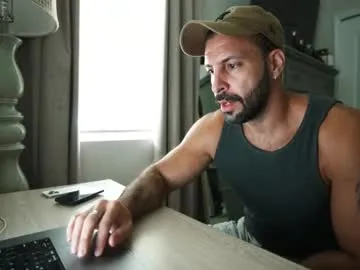 xxYuIxx – webcam model profile photo Image 10