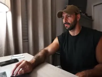 xxYuIxx – webcam model profile photo Image 15