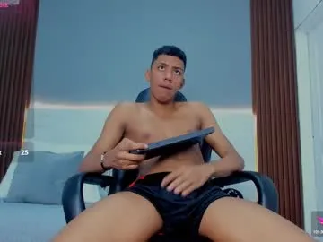 hina_porn – webcam model profile photo Image 12