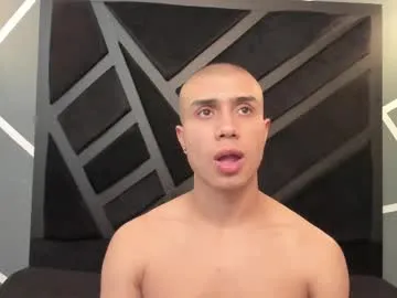 kinksubbydubby – webcam model profile photo Image 11