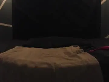 kinksubbydubby – webcam model profile photo Image 8