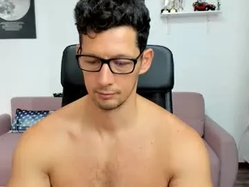 wolfan_sky – webcam model profile photo Image 16