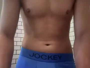 blondultra – webcam model profile photo Image 8