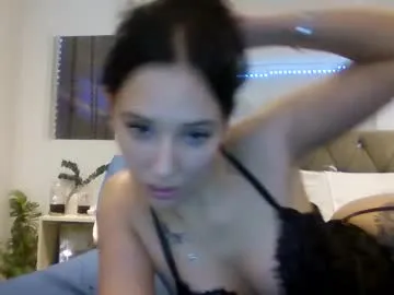 NaughtyInGlasses – webcam model profile photo Image 5