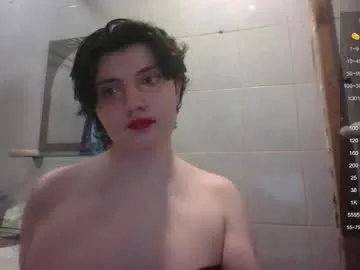 VIKITOMMY – webcam model profile photo Image 11