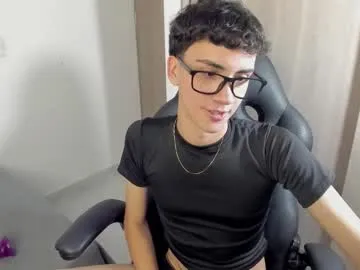 totodasha – webcam model profile photo Image 9