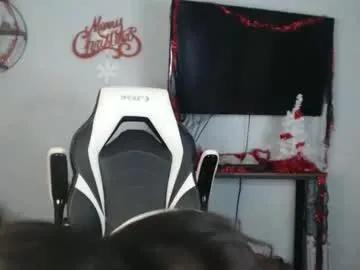 PinkyPai – webcam model profile photo Image 8