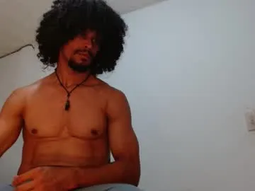 motodub – webcam model profile photo Image 7