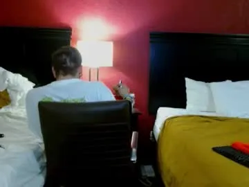 v1b3scu – webcam model profile photo Image 14