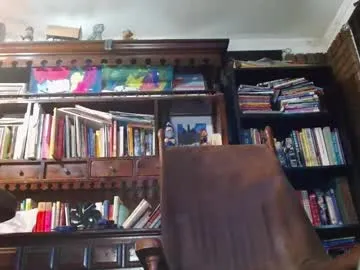 v1b3scu – webcam model profile photo Image 4