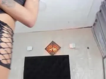 Playful_Adriana – webcam model profile photo Image 18