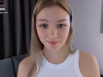 mona_lisss – webcam model profile photo Image 2