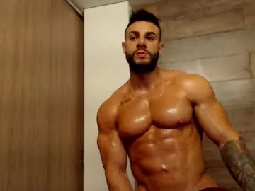 Parochkaporn – webcam model profile photo Image 3