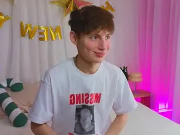 YU-KI00 – webcam model profile photo Image 15