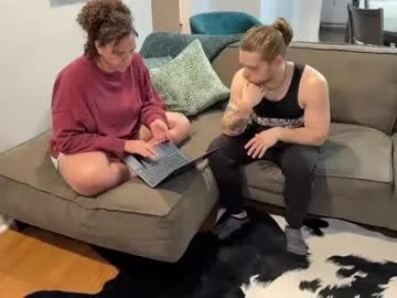 TOP_po – webcam model profile photo Image 8