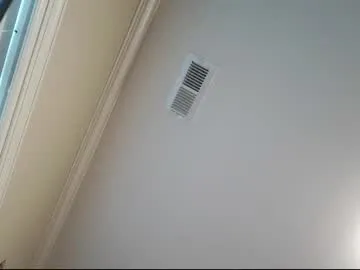 elisonni – webcam model profile photo Image 8