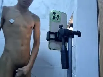 millemimi – webcam model profile photo Image 2