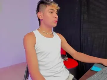 millemimi – webcam model profile photo Image 9