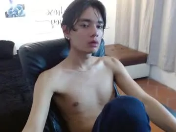cumband – webcam model profile photo Image 11