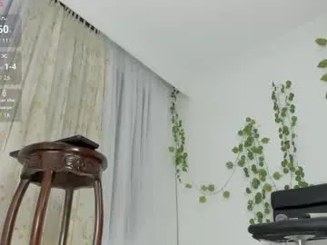 naty_lux19 – webcam model profile photo Image 8