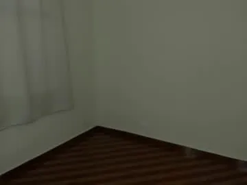 IORio2 – webcam model profile photo Image 7