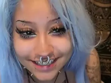 deluxxxeblu Image 16