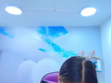 goth_minerva – webcam model profile photo Image 16