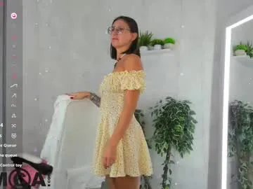 yueyue2003 – webcam model profile photo Image 3