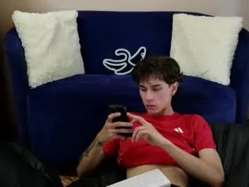 kingdanny_8 – webcam model profile photo Image 5