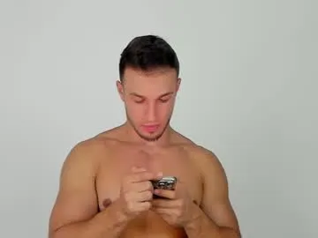 Taanni – webcam model profile photo Image 2