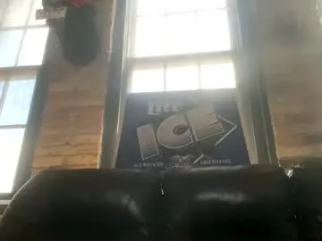 raisawetsx – webcam model profile photo Image 11