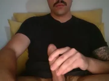 VIKITOMMY – webcam model profile photo Image 12