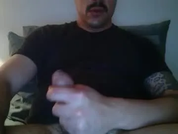 VIKITOMMY – webcam model profile photo Image 19