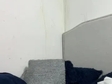 skinnyguywithbigd – webcam model profile photo Image 17