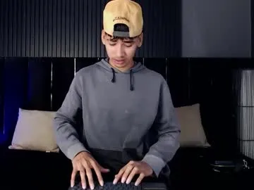 ashingwest97 – webcam model profile photo Image 8